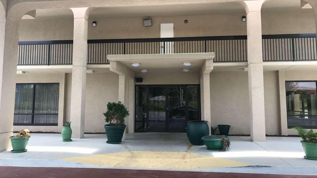 Dublin Inn And Suites Экстерьер фото