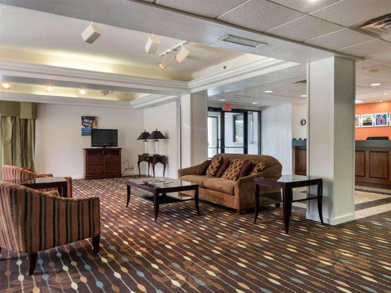 Dublin Inn And Suites Экстерьер фото