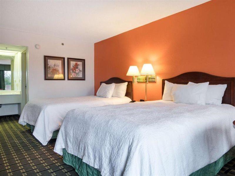 Dublin Inn And Suites Экстерьер фото