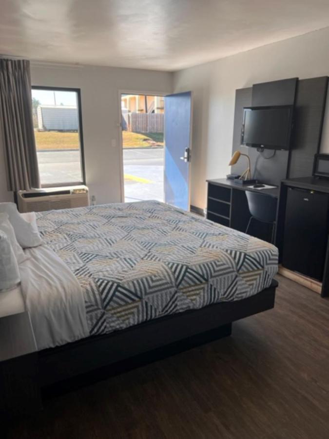 Dublin Inn And Suites Экстерьер фото